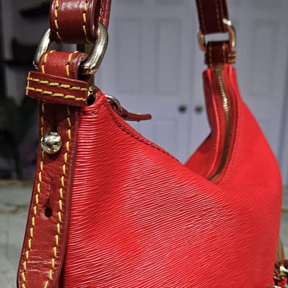 Dooney & Bourke Red Leather Shoulder Bag - Picture 5 of 13
